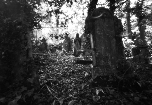 Pinhole Cemetery