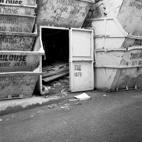 20091114_ZSI-Deptford-skips-002.jpg